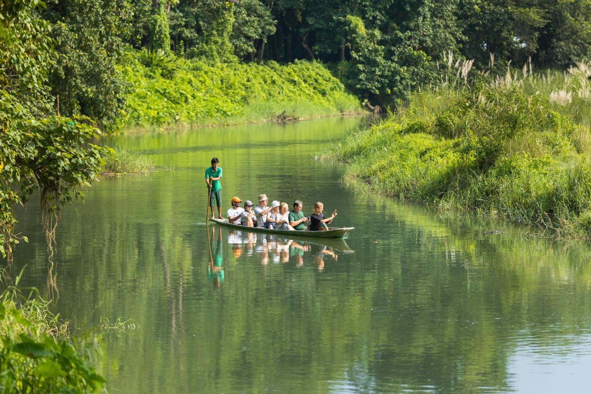 Hotel Parkside & Swimming Pool-Between Greenery And Azure ,Your Perfect Retreat Chitwan Exterior foto